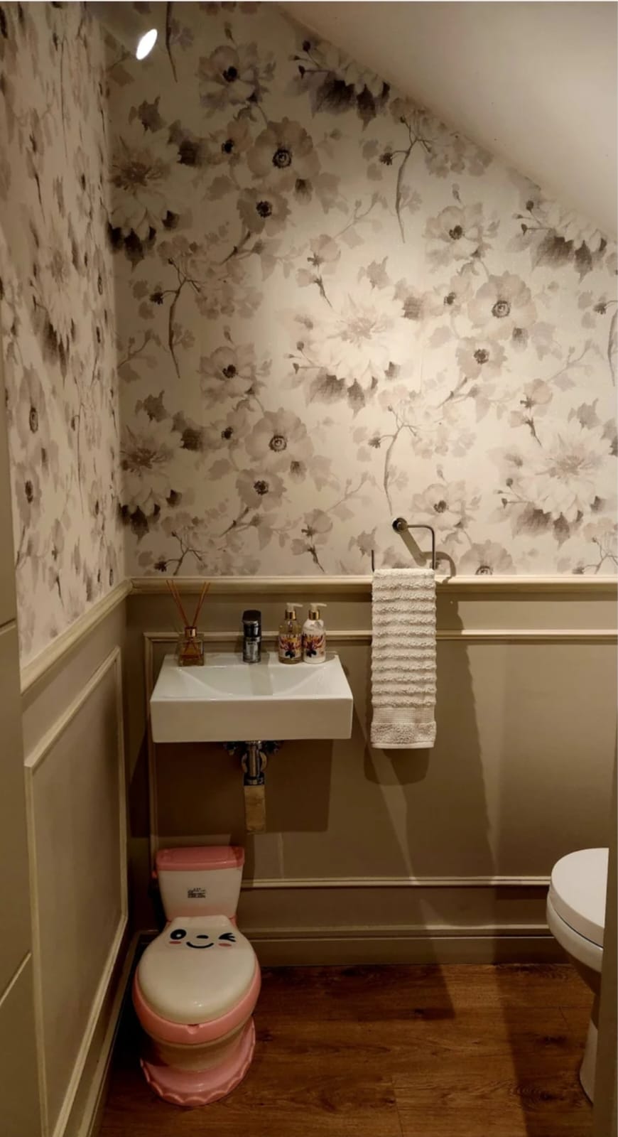 Wallpaper Installation